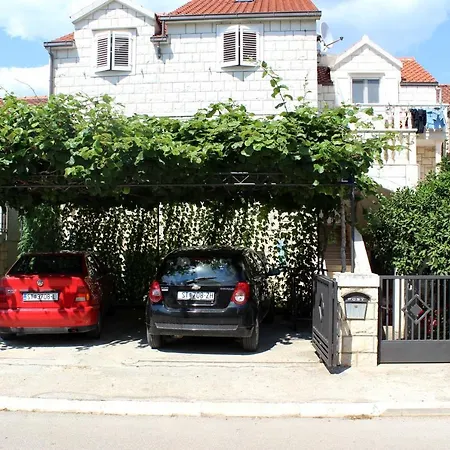 Appartement Mladineo *