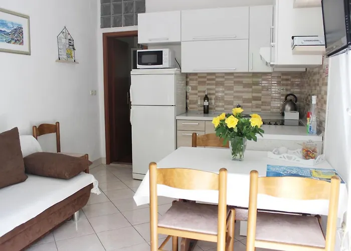 Apartment Mladineo *